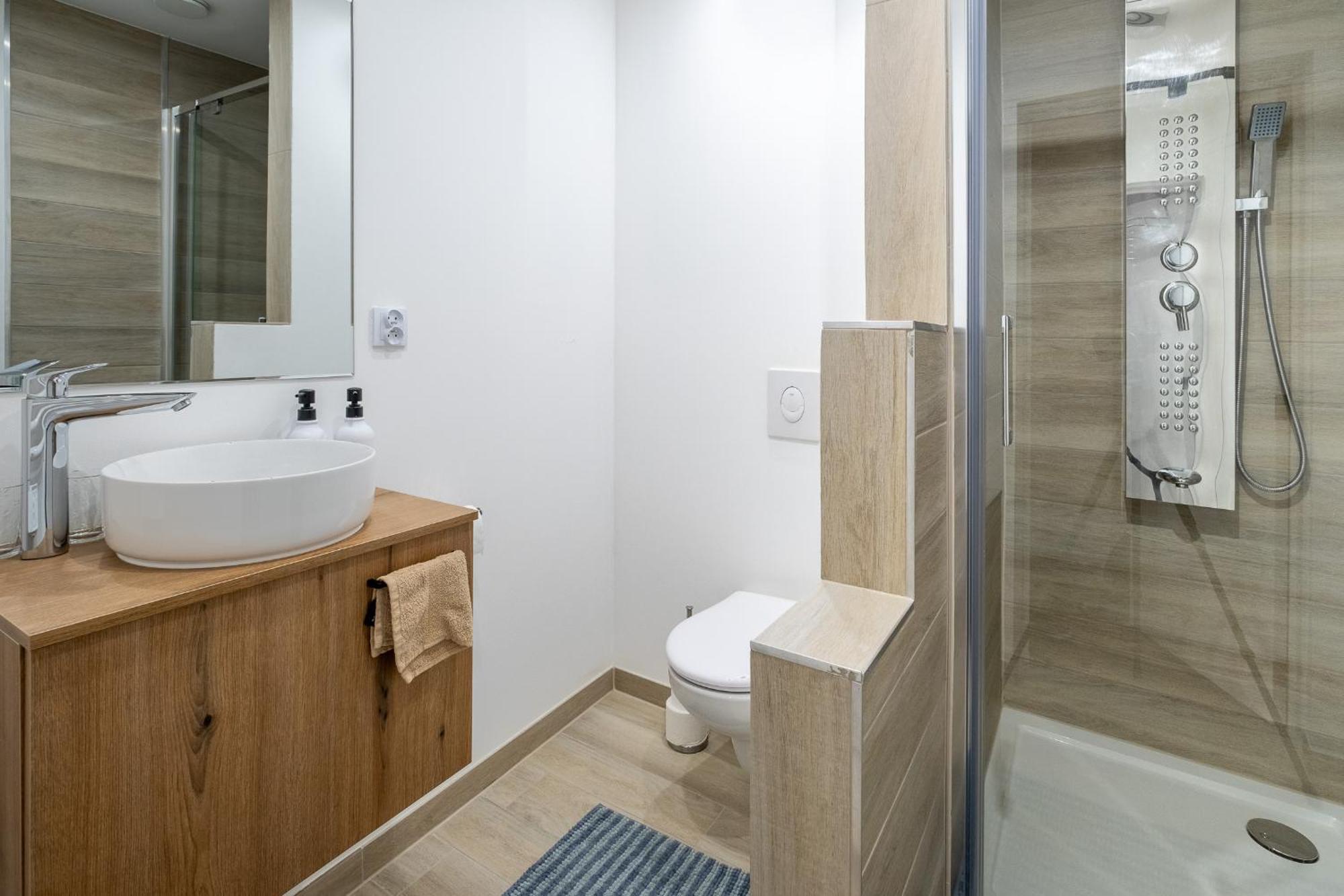 Nomad Apartments - Vue Collegiale Dinant Chambre photo
